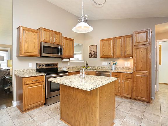 4th image of 1163 Fieldview Dr