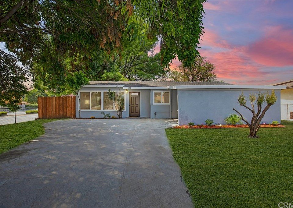 1st image of 421 Puente Ave