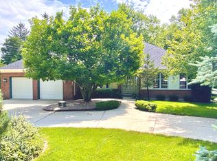 5605 Lomond Ave, Downers Grove, IL 60516