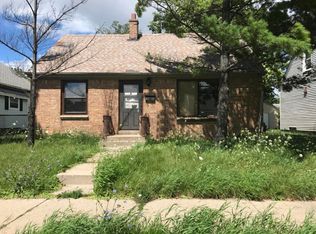 4212 W Hampton Ave, Milwaukee, WI 53209