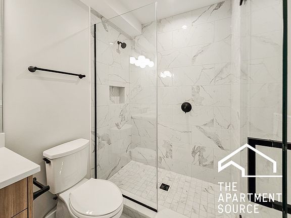 4th image of 2241 N Bissell St APT 3E