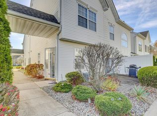 25 Dover Ct, Tinton Falls, NJ 07712