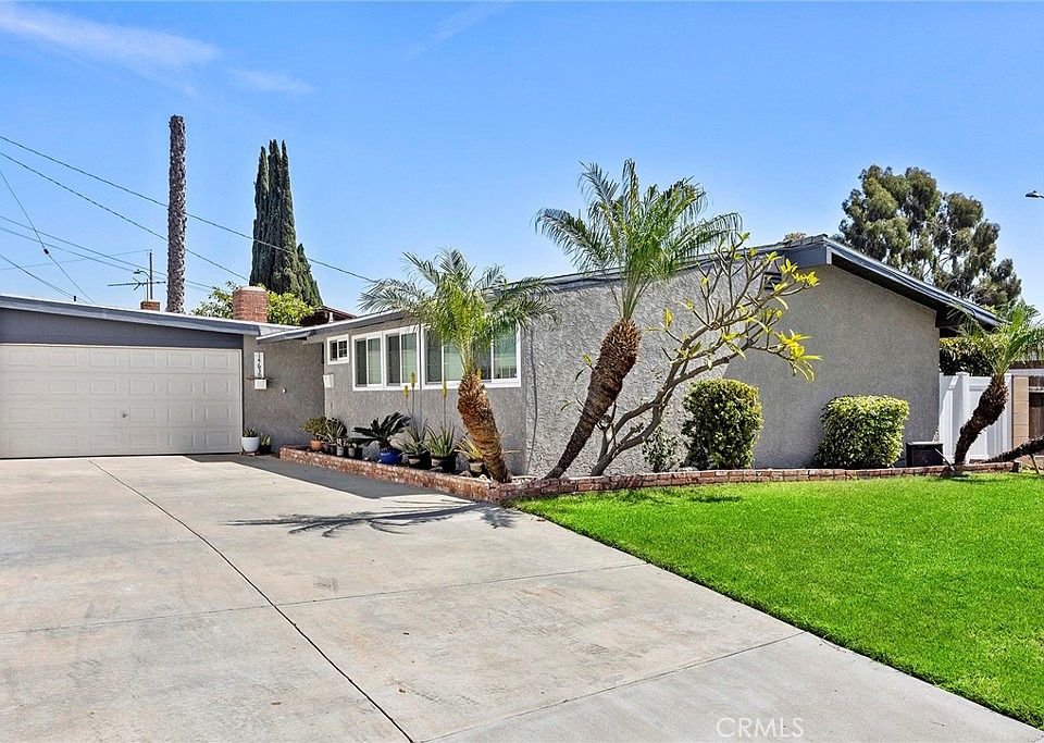 1st image of 14630 Enselvado Ave