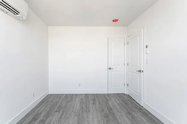 Rented by Oxford Property Group | media 12