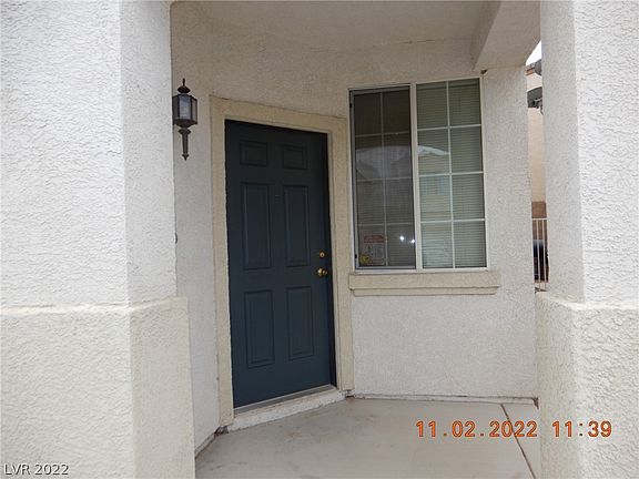 3rd image of 7671 Crystal Village Ln
