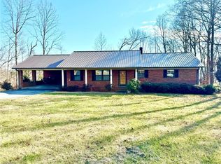 469 Oakland Dr, Elkin, NC 28621