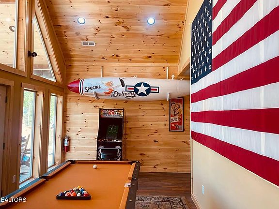 4th image of 604 Cherokee Orchard Rd