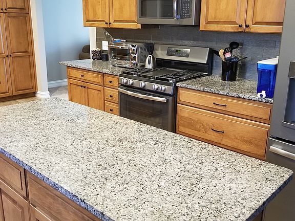5th image of 12248 Craven Ave