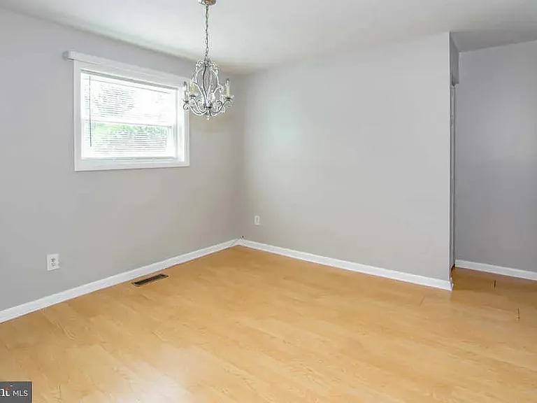 2 Warren Lodge Ct #A — Photo 11