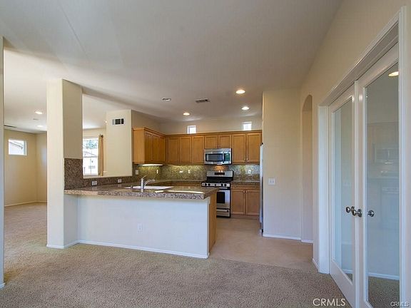 5th image of 7 Silvermaple