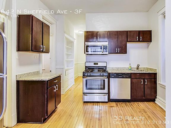 2nd image of 2842 N Sheffield Ave APT 3F
