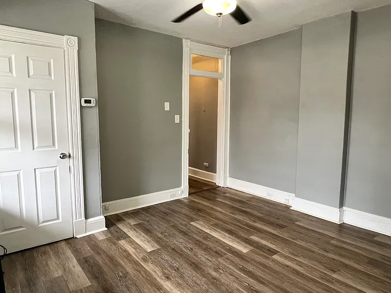 215 N Pine St — Photo 7