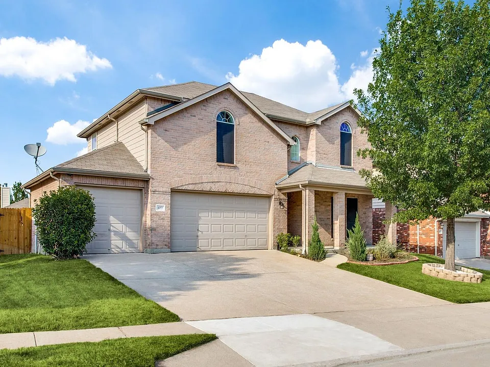 6153 Bowfin Dr