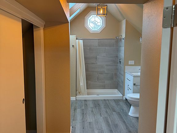 2nd image of 1404 N Lincoln St #2U