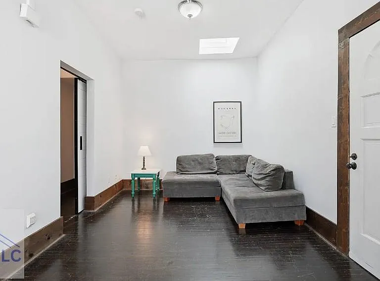 219 Abercorn St #F2 — Photo 9