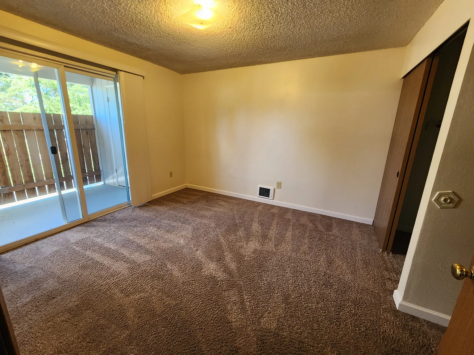 P203W 7935 3rd Ave SE - 9 — Photo 2