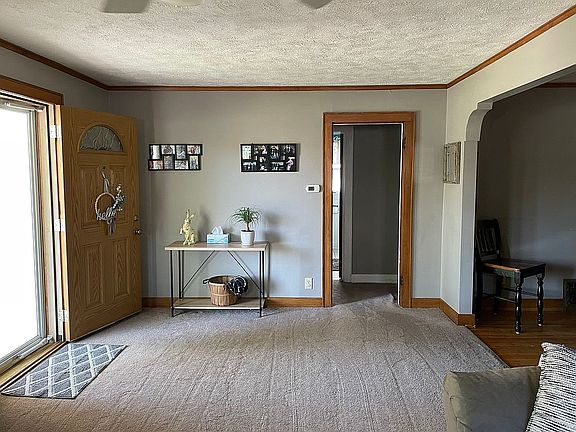4th image of 206 W 18th Ave