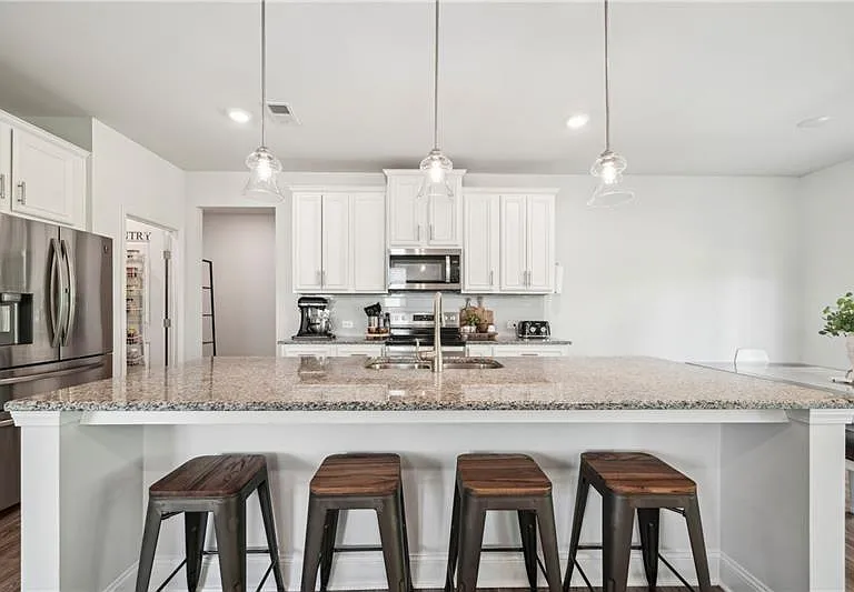 7455 Easton Valley Ln — Photo 16