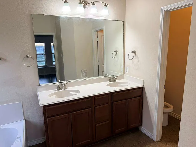 404 Northbrook Ave — Photo 7