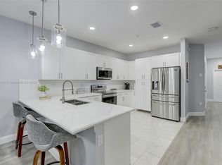 156 SW 185th Way, Pembroke Pines, FL 33029