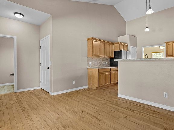 2nd image of 13763 Larkspur Dr