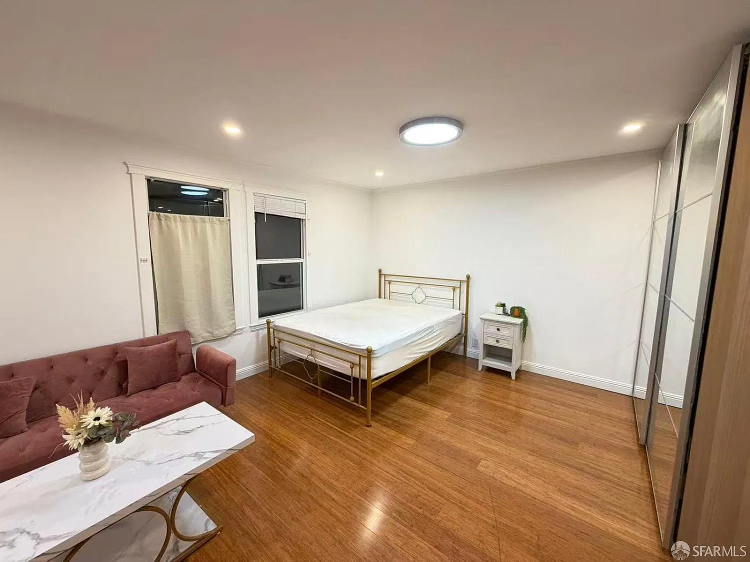 3 bed, 1.0 bath, 1000 sqft, $3,650 — Photo 1