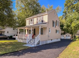 88 Hillside Ave, Allendale, NJ 07401