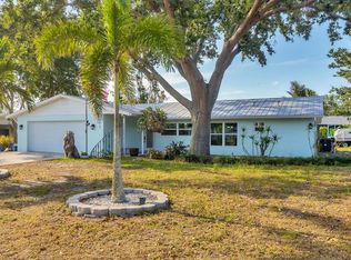 421 Blackburn Rd, Nokomis, FL 34275
