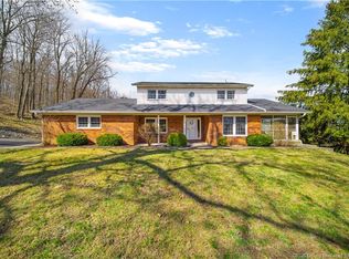 450 Hummingbird Hts SE, Corydon, IN 47112