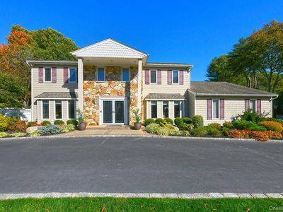 10 Burnham Lane, Dix Hills, NY, 11746