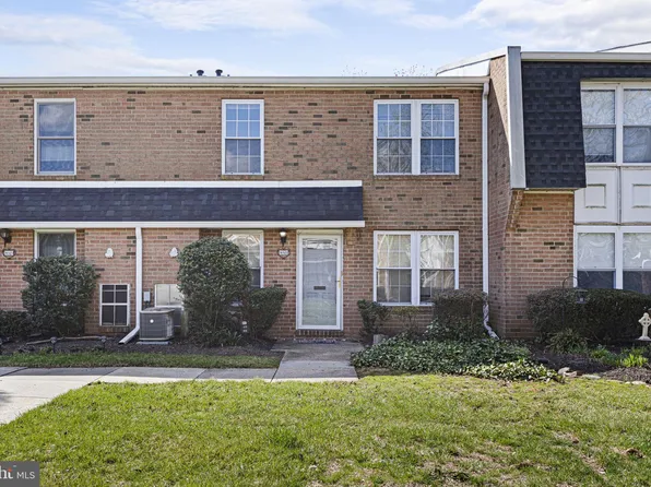 3021 Harbour Dr, Palmyra, NJ 08065