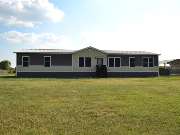 8066 Hill St, Terrell, TX 75160