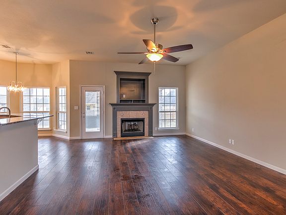 4th image of 25557 Murphy Ct