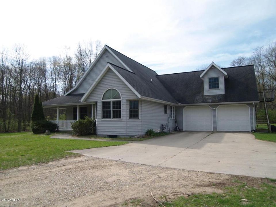 1st image of 26611 Redfield St