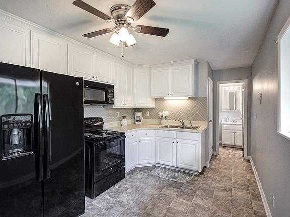 2nd image of 1307 Fern Forest Dr