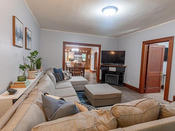 2nd image of 359 Prospect AVENUE