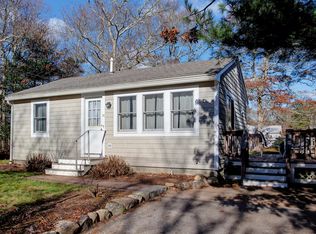 14 Berkeley Dr, East Falmouth, MA 02536