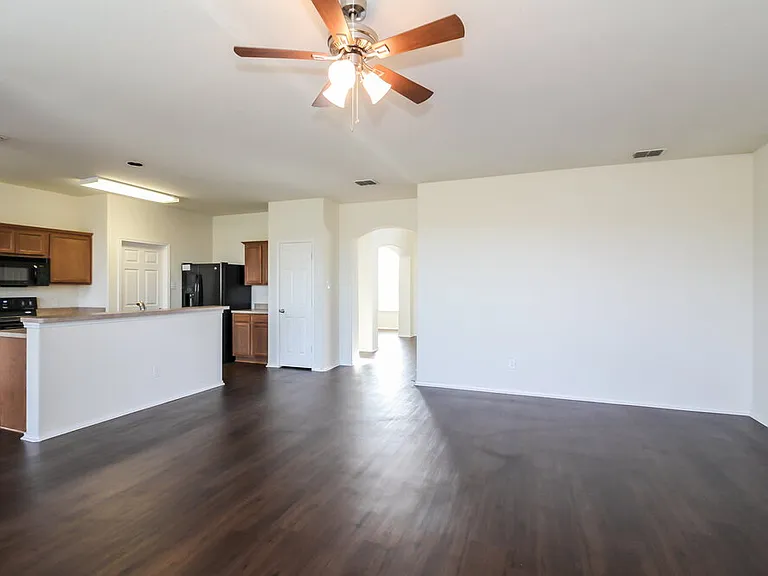 2280 Timber Creek Dr — Photo 4