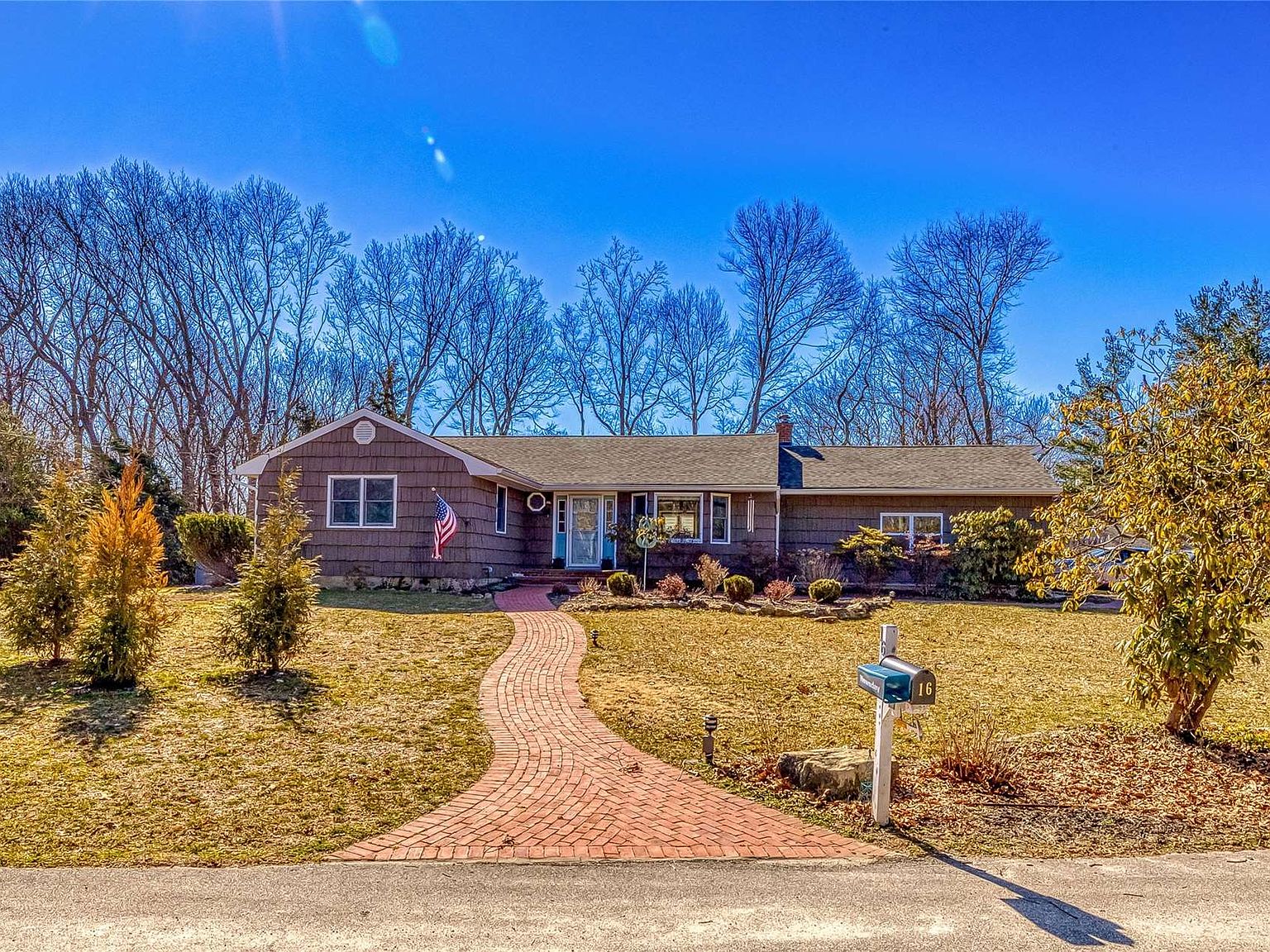 16 Old Wood Road, Stony Brook, NY 11790 Zillow