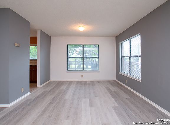 4th image of 11081 Cedar Park