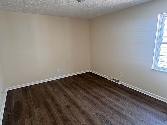 5th image of 1714 Patrick Way #B