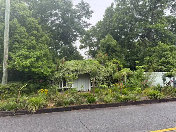 2821 Louise Dr, North Charleston, SC 29405