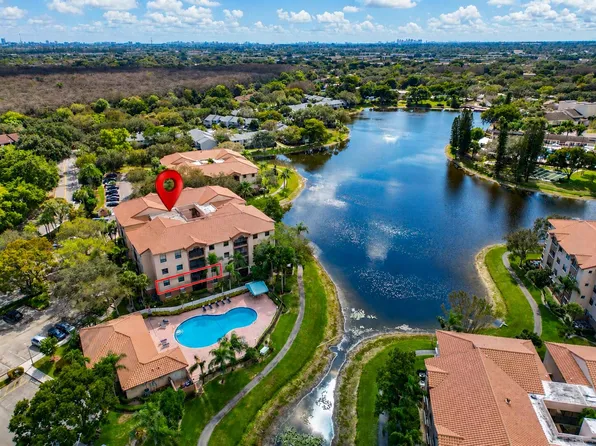 4300 NW 30th Street #247, Coconut Creek, FL 33066