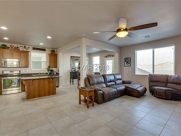 3rd image of 1128 Aspen Cliff Dr