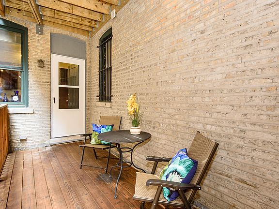 4th image of 1433 W Leland Ave #1W