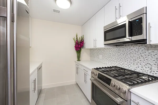 Sold by M. Nelson Realty LLC | media 8