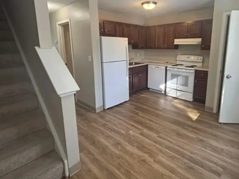 64 Franks Ln #5 — Photo 1