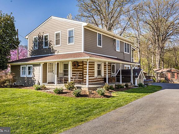 2nd image of 10516 Scaggsville Rd