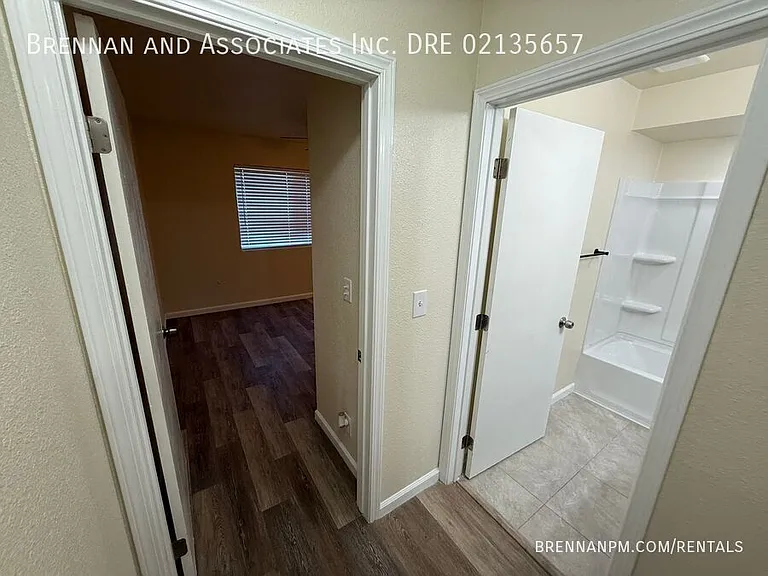4201 51st St #3 — Photo 7