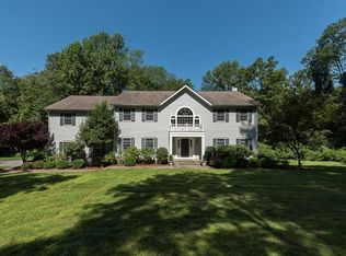 60 Baldwin Rd, Bedford Corners, NY 10549